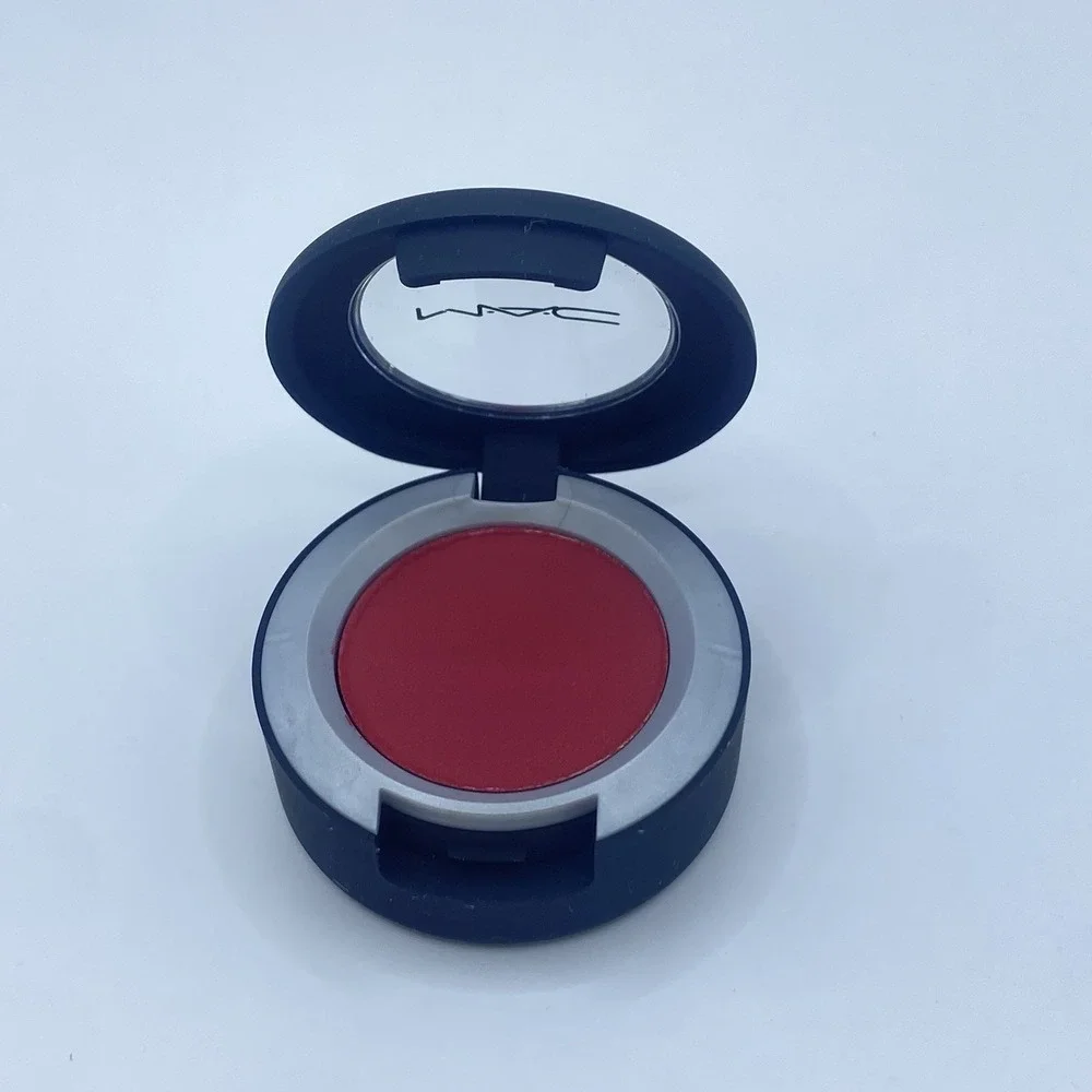 Mac Powder Kiss Soft Matte Eyeshadow Werk, Werk, Werk  0.05 oz NWOB